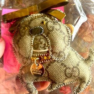 Gucci key charm dog - Gem